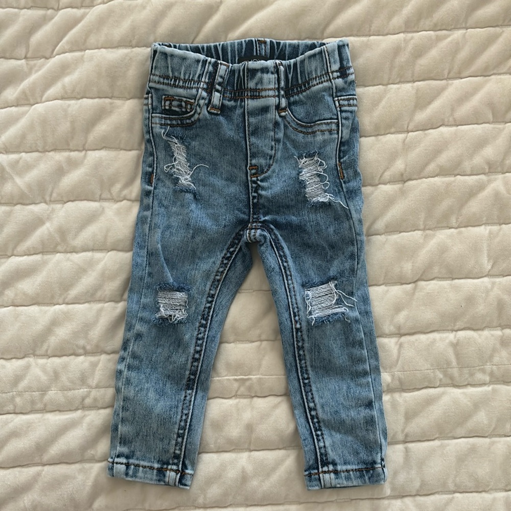NWOT Lenox James distressed jeans 6-12 months